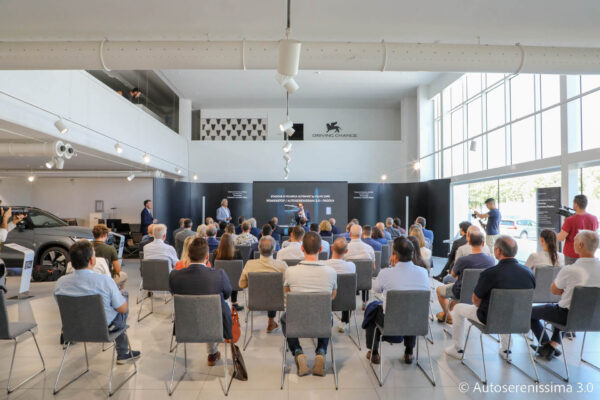 Inaugurazione della colonnina di ricarica Ultrafast by Volvo Cars